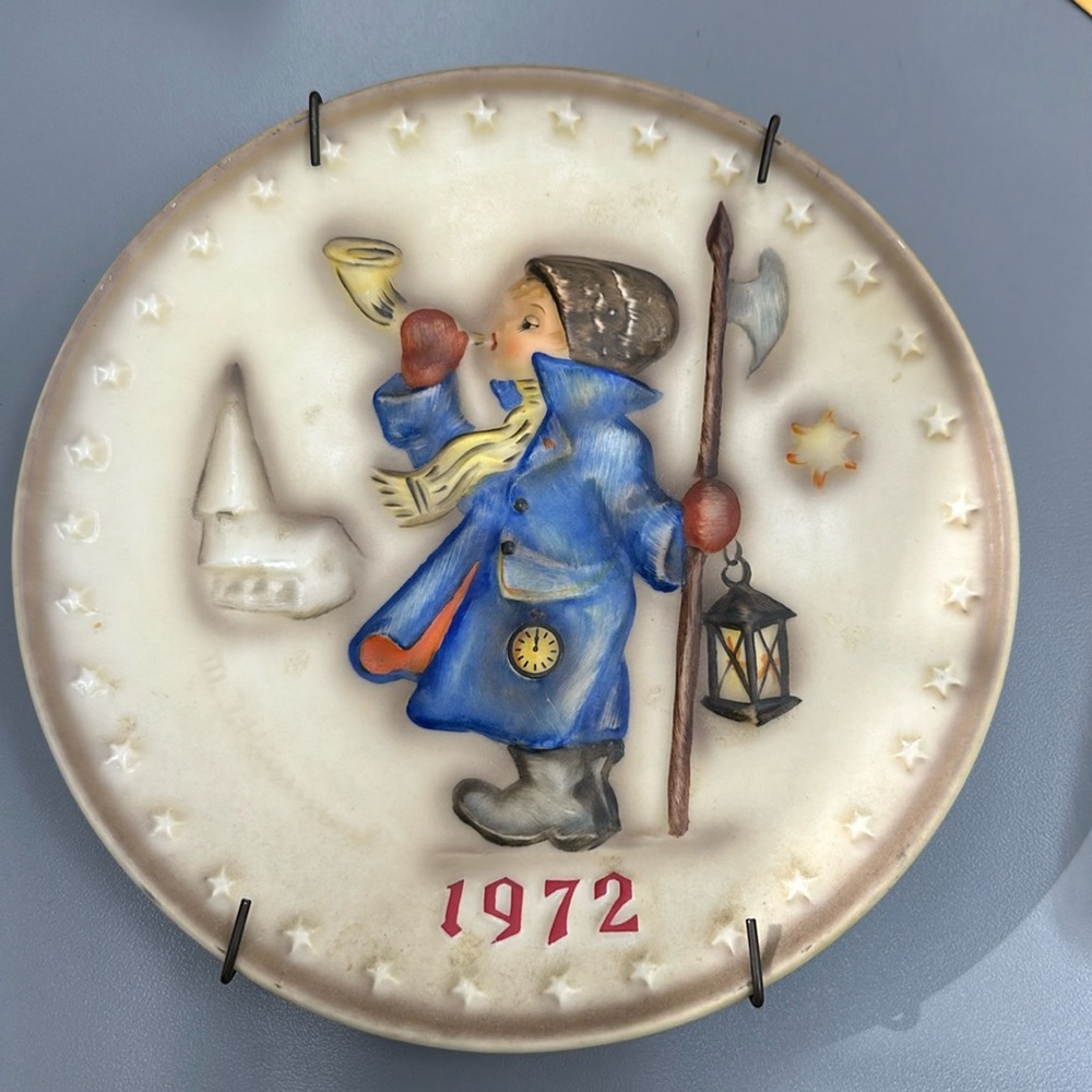 Vintage Annual M.J. Hummel Plate 1972 Goebel